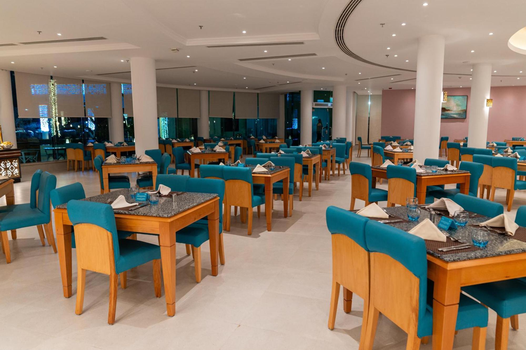 Sierra Sharm El Sheikh Hotel Екстериор снимка The restaurant at the hotel