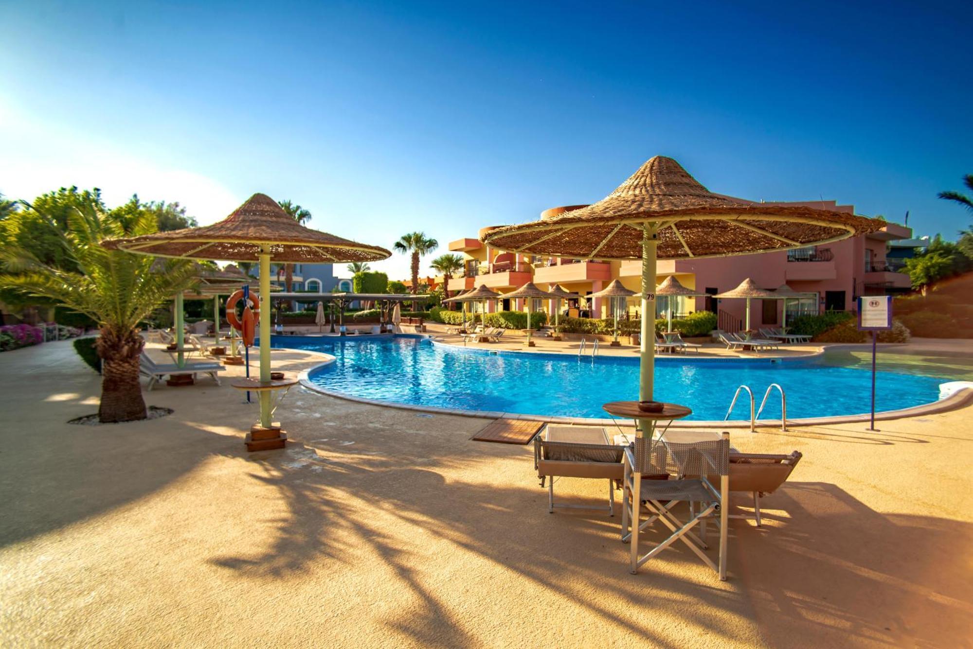 Sierra Sharm El Sheikh Hotel Екстериор снимка A pool at a resort in Egypt